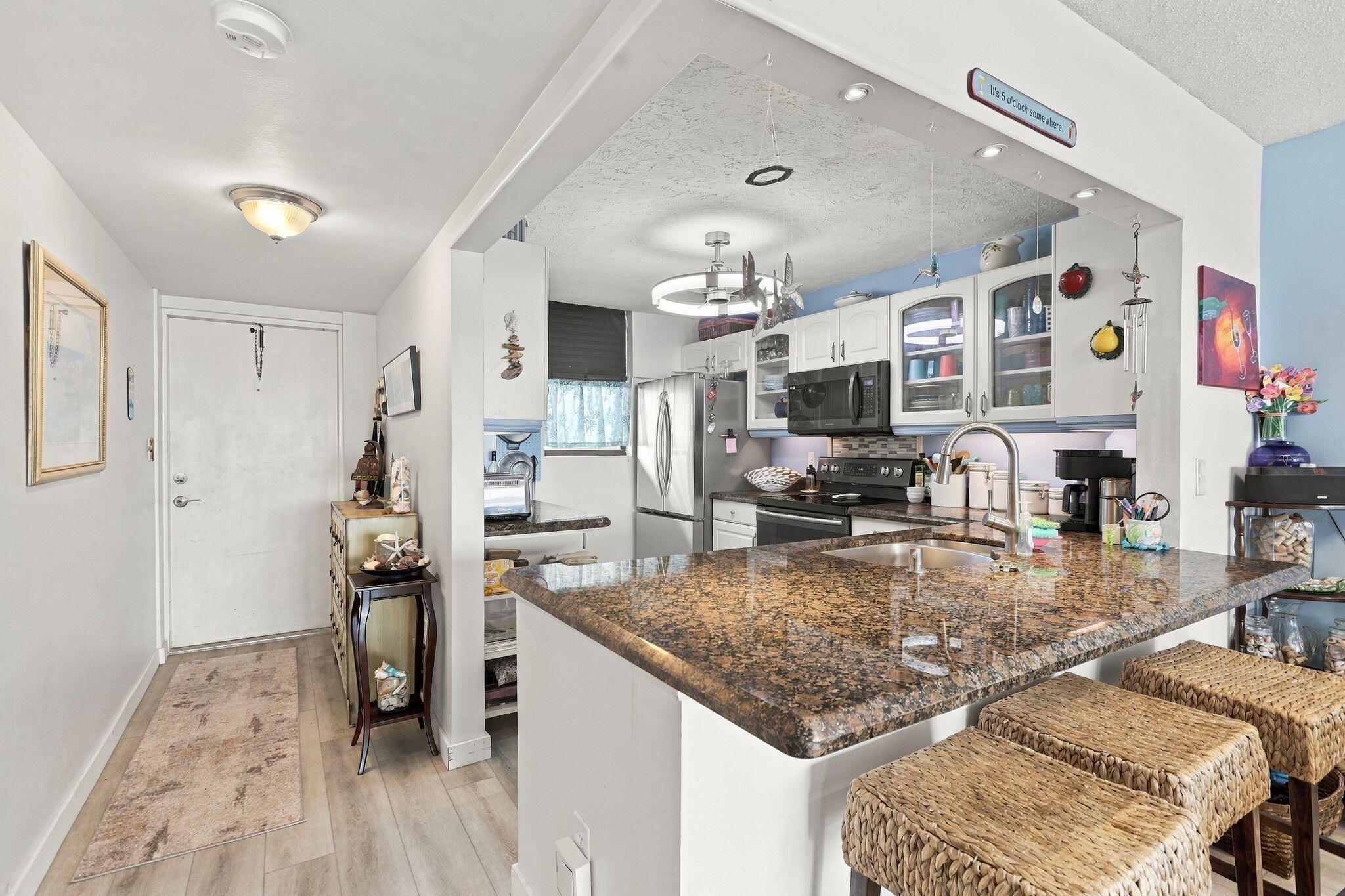 9940 S OCEAN Drive 407