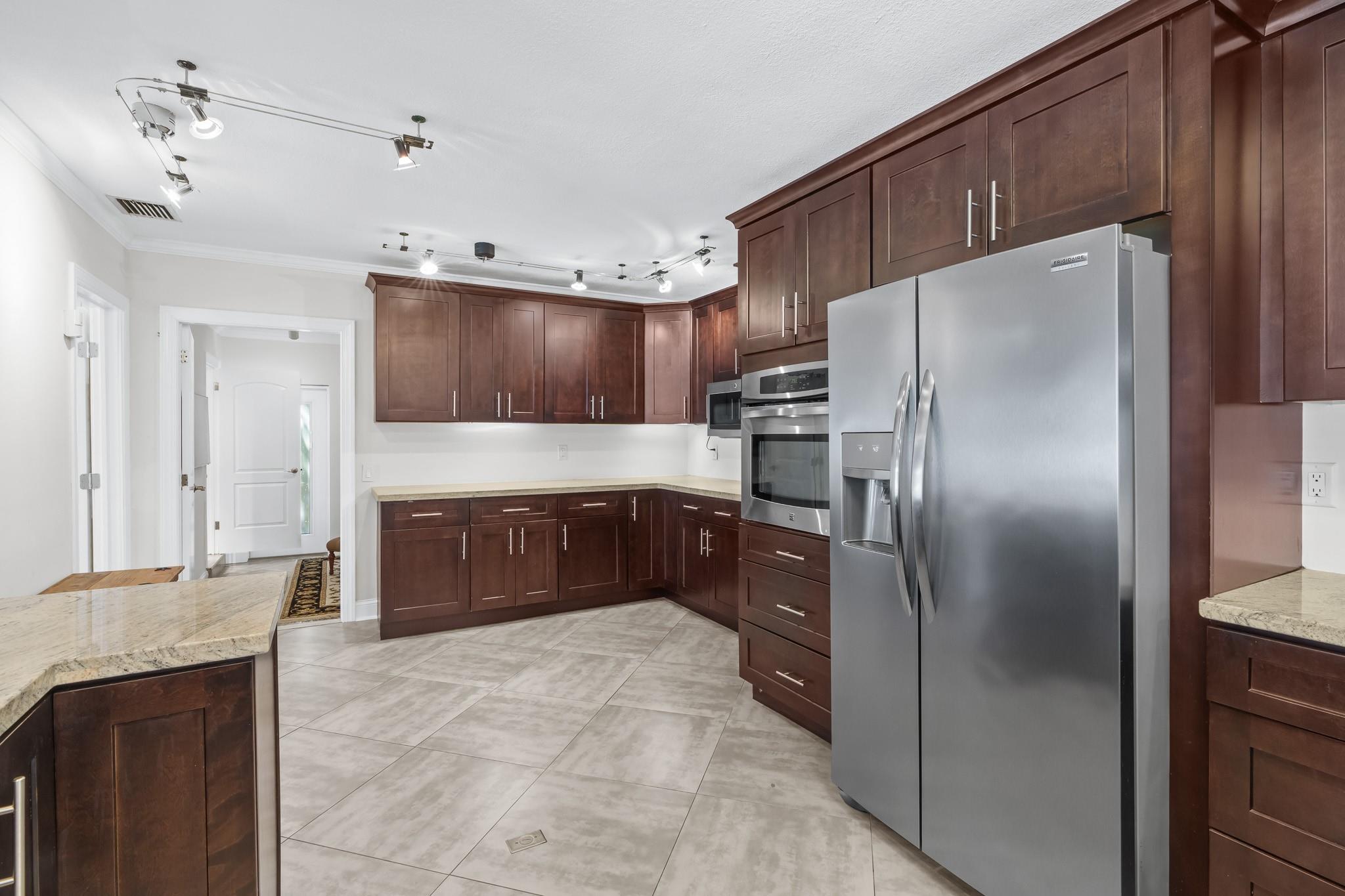 Coral Ridge Country Club - Residential