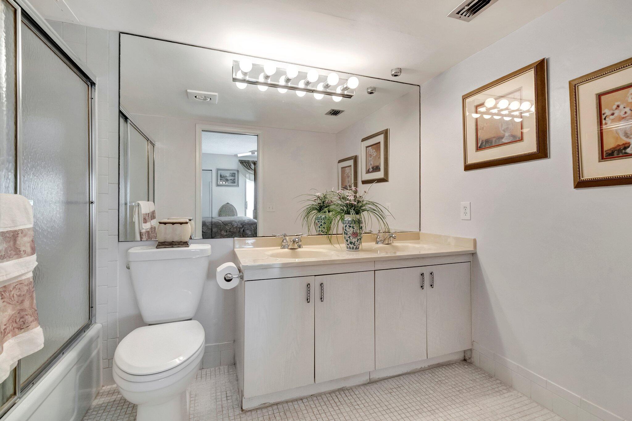 WYNMOOR VILLAGE - Residential