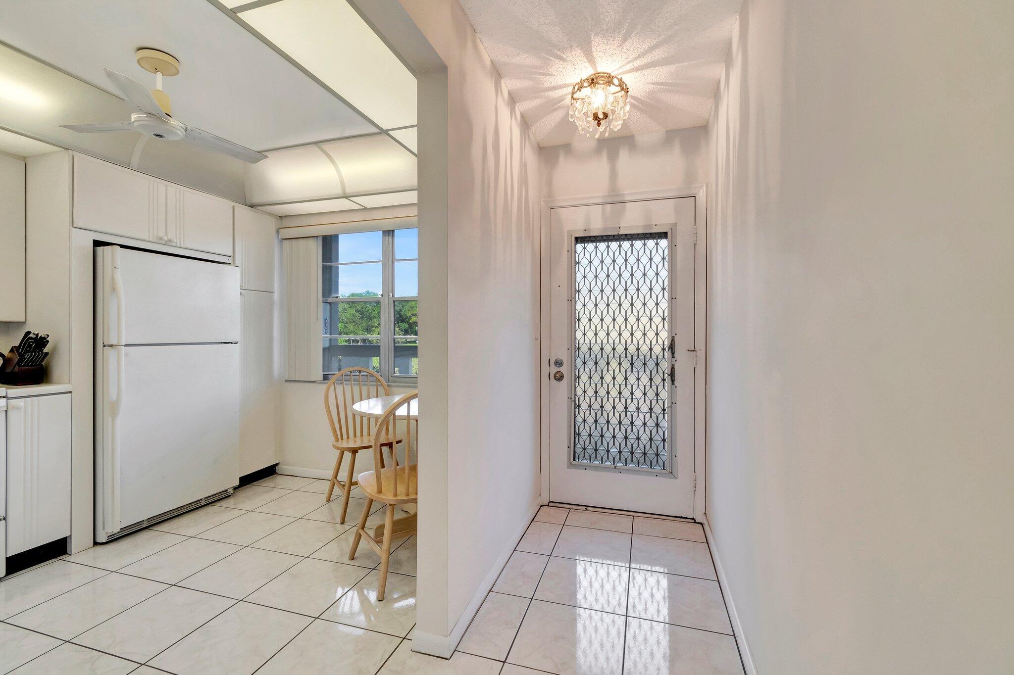 2901 Victoria Circle F2