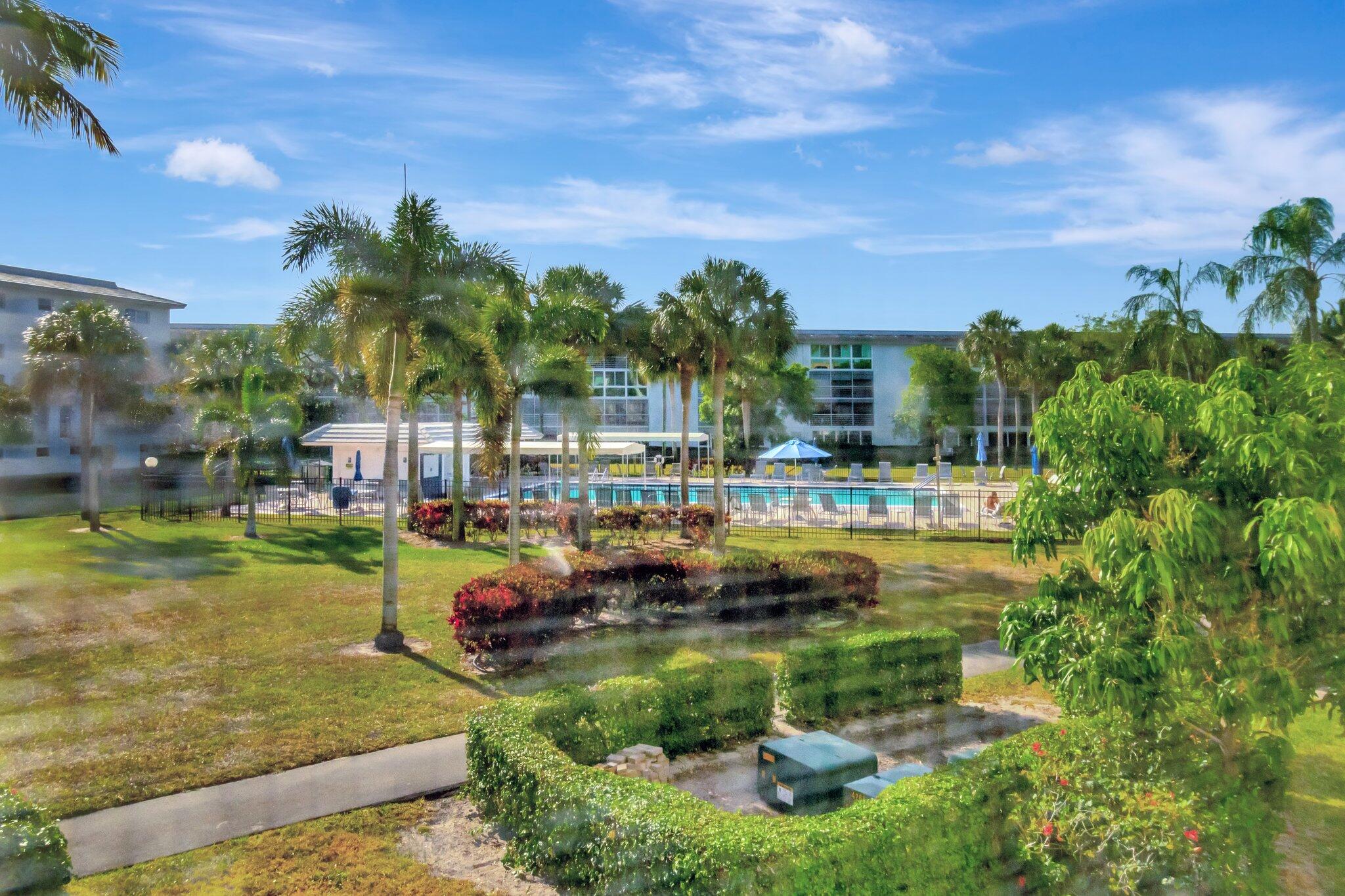 WYNMOOR VILLAGE - Residential