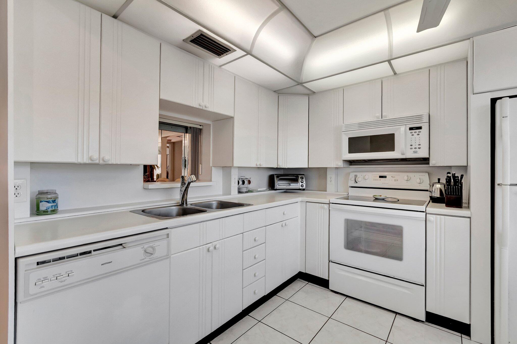 WYNMOOR VILLAGE - Residential