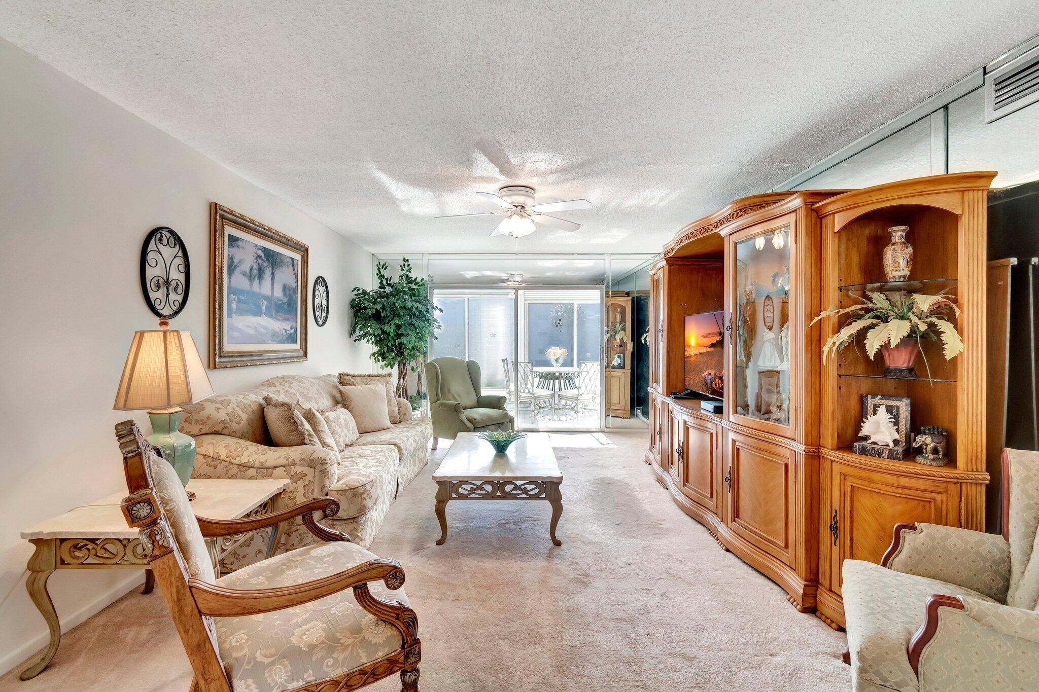 2901 Victoria Circle F2