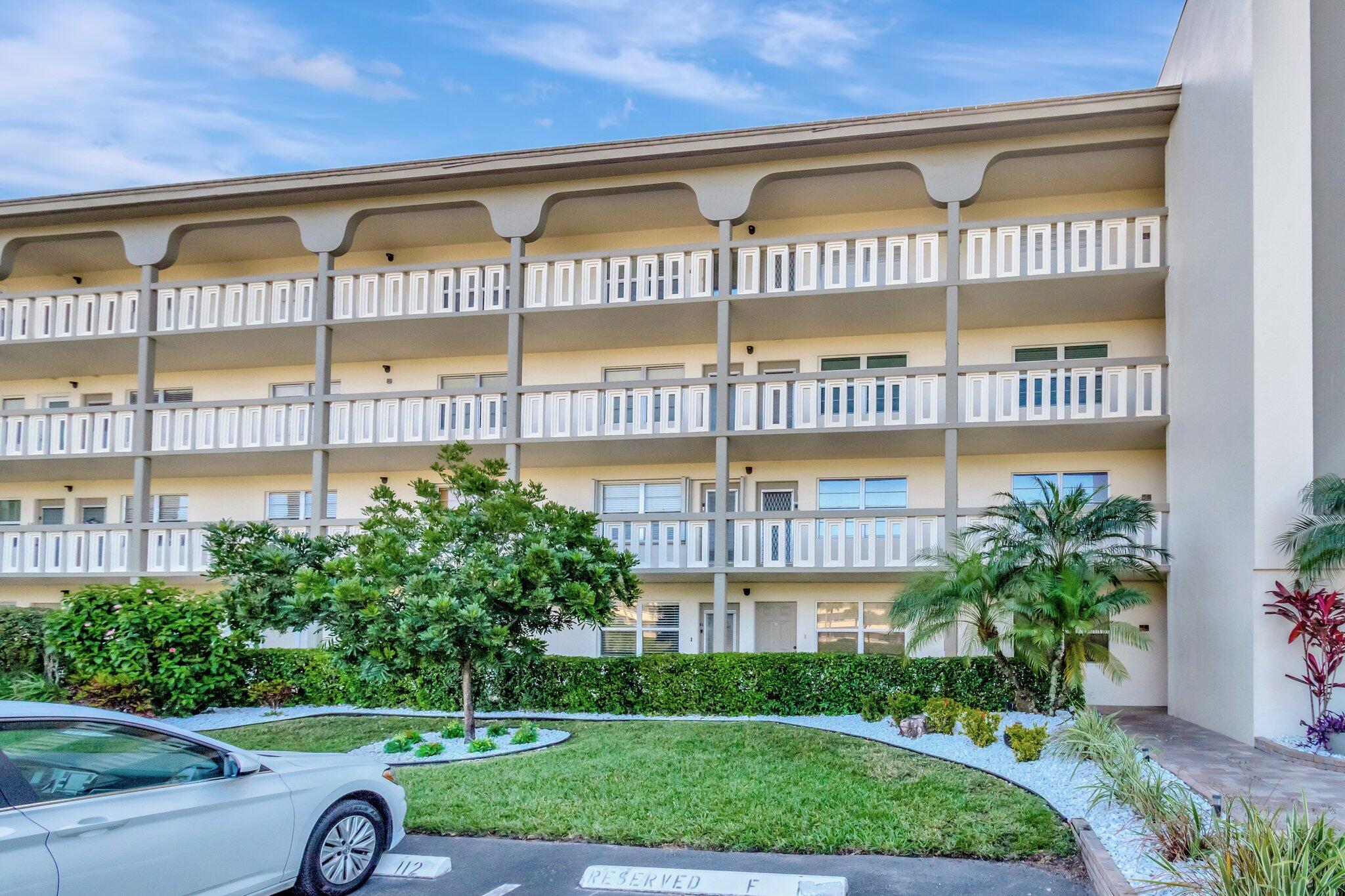 WYNMOOR VILLAGE - Residential