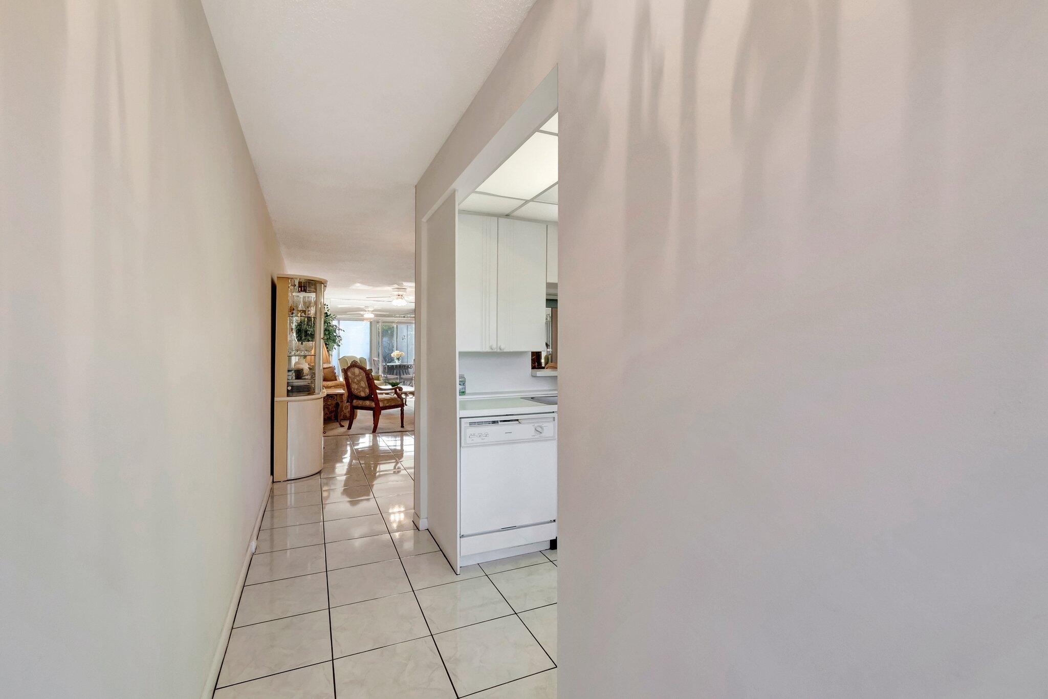 2901 Victoria Circle F2