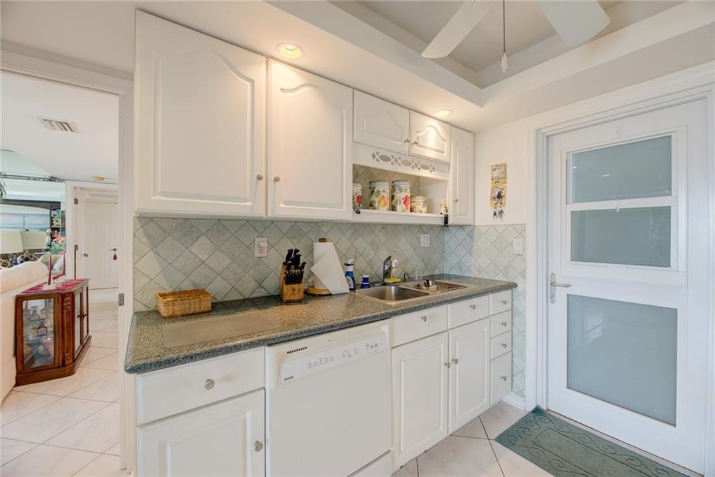 TIARA EAST CONDO - Residential