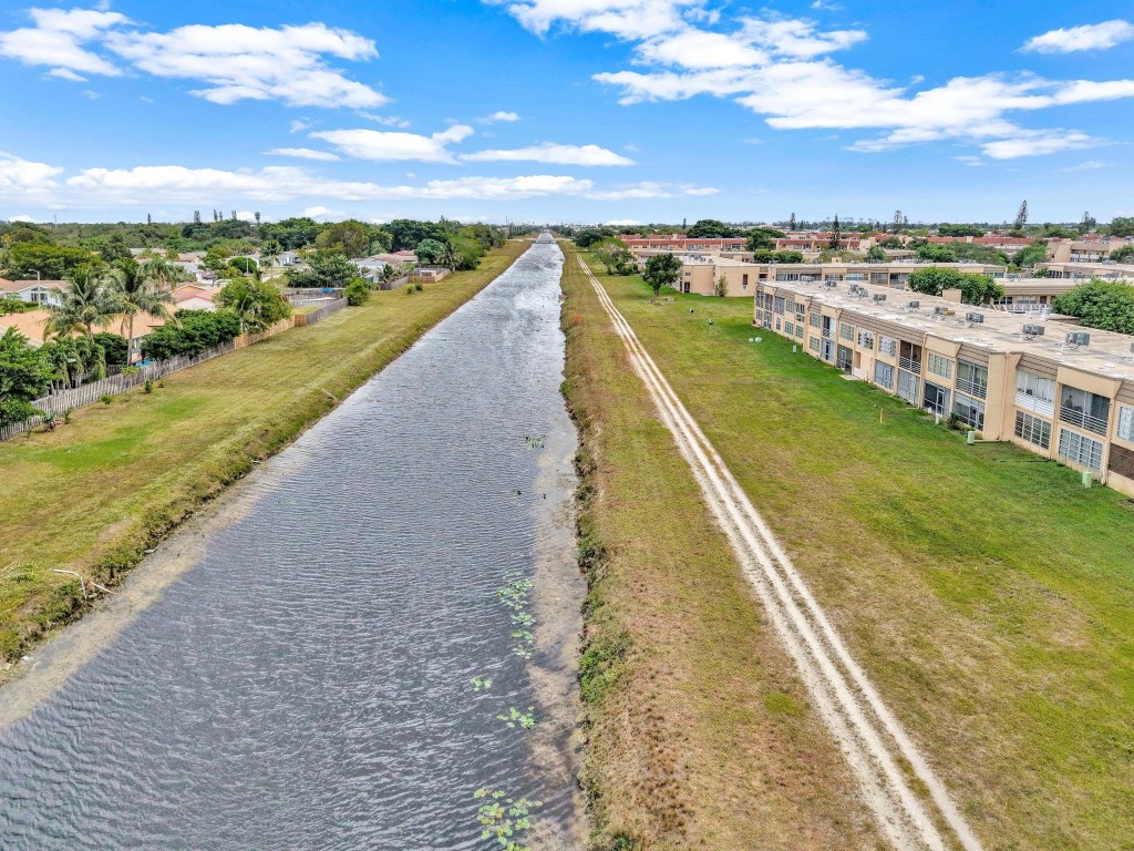 Sunrise Lakes Phase III - Residential