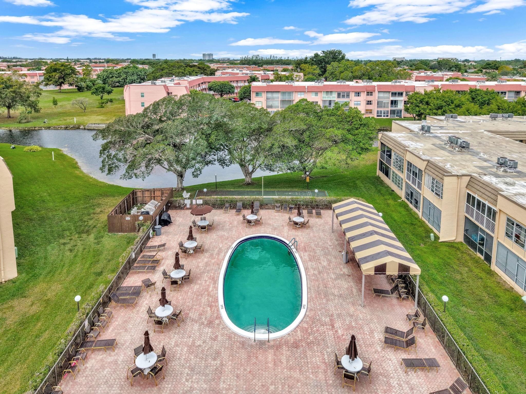 Sunrise Lakes Phase III - Residential