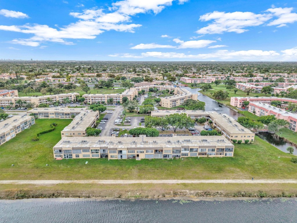 Sunrise Lakes Phase III - Residential