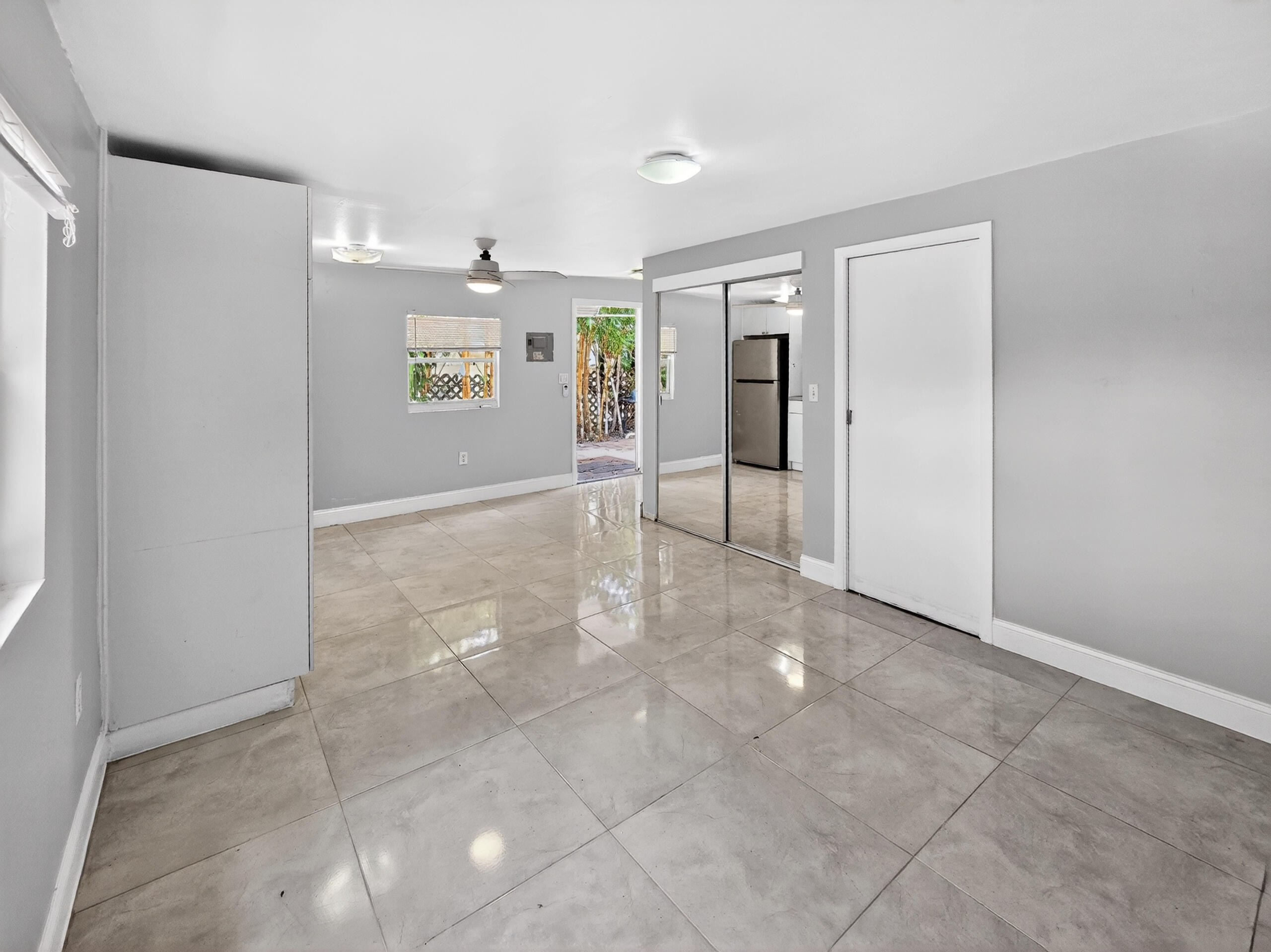 3-4 52 42 OJUS SUB - Residential Lease