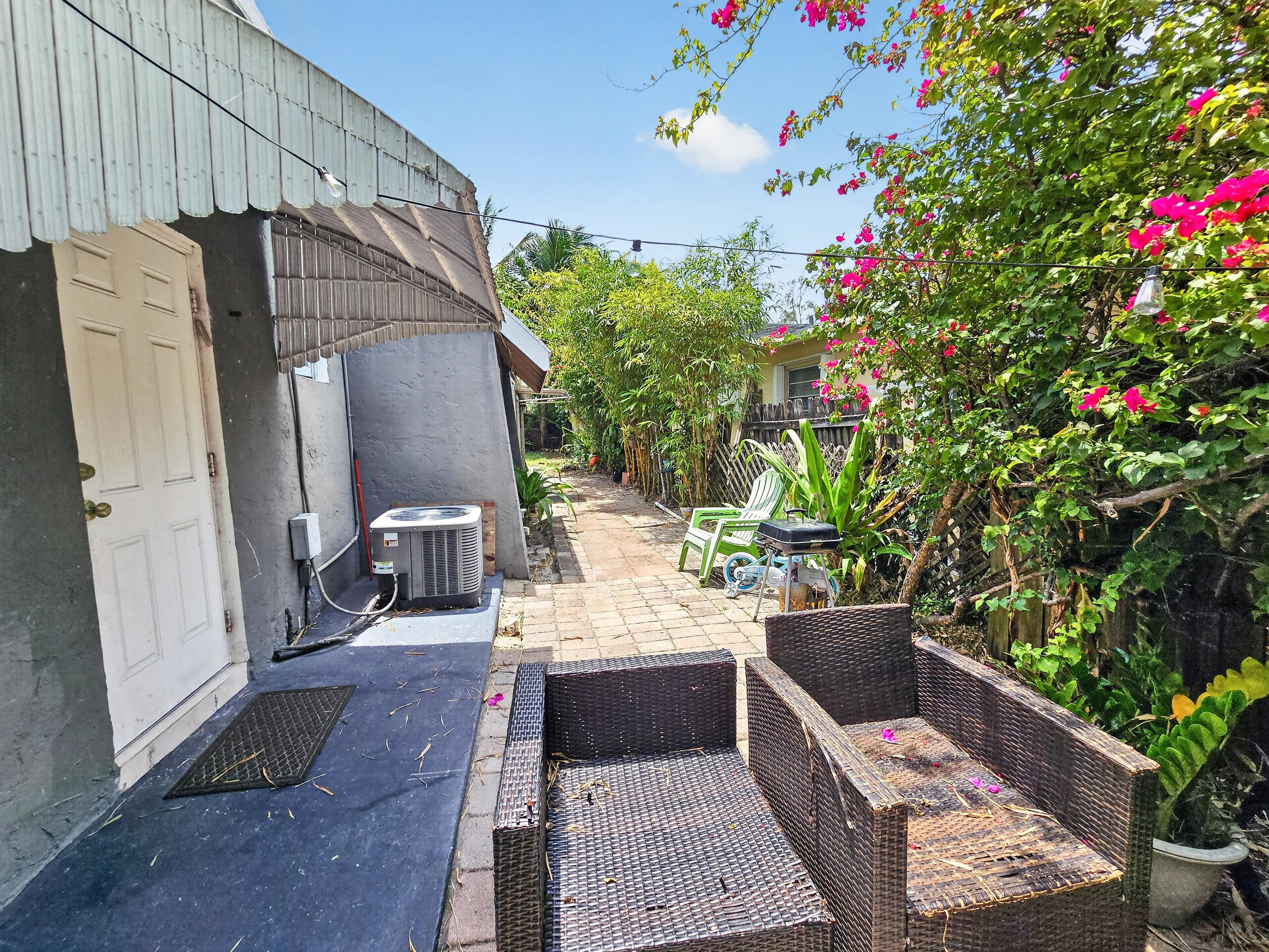 3-4 52 42 OJUS SUB - Residential Lease