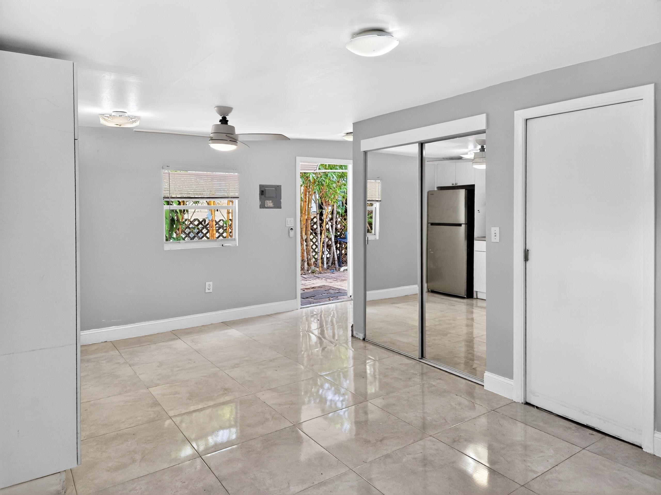 3-4 52 42 OJUS SUB - Residential Lease