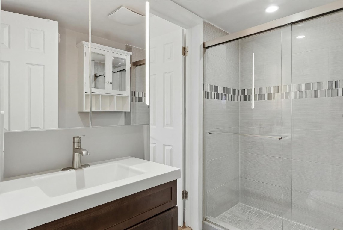 WILSHIRE - Residential