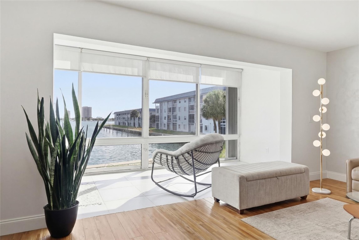 WILSHIRE - Residential