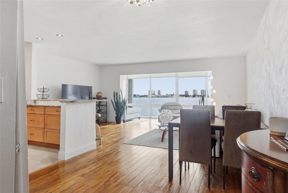 WILSHIRE - Residential