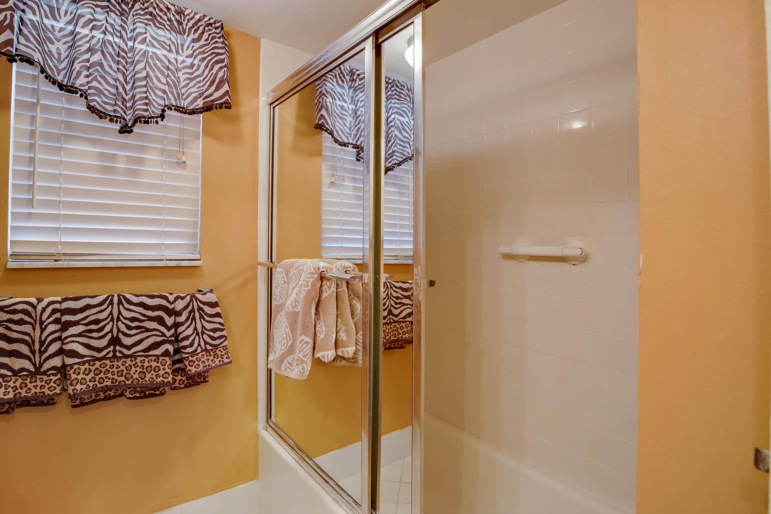 POINCIANA PLACE CONDO 1,2 - Residential