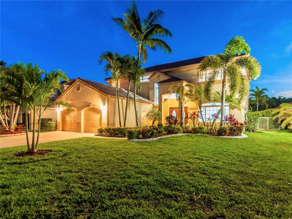 Photo of 762 Verona Lake Dr, Weston, FL 33326 (MLS # F10286179)