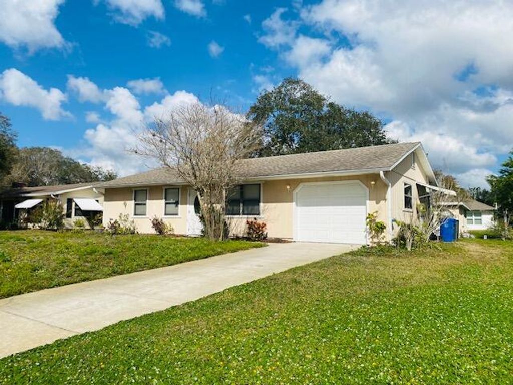 Photo of 722 Cody Avenue, Sebastian, FL 32958 (MLS # R11057151)