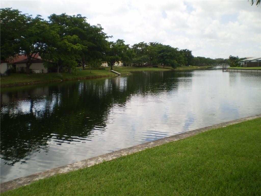 Mainlands Of Tamarac Lake - Residential