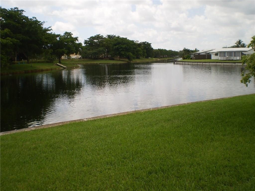 Mainlands Of Tamarac Lake - Residential