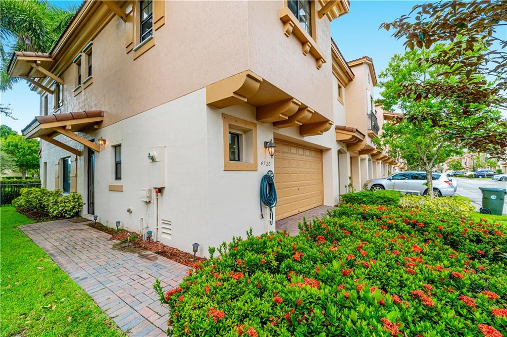 Grand Cypress - Residential