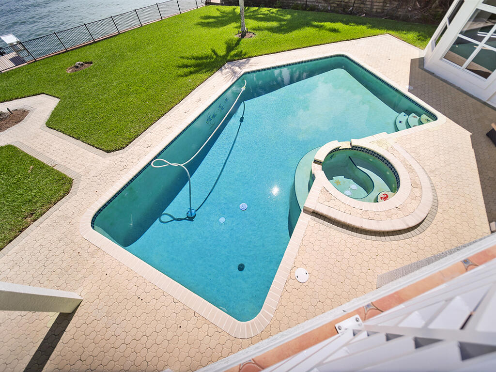 HIGH POINT - Residential