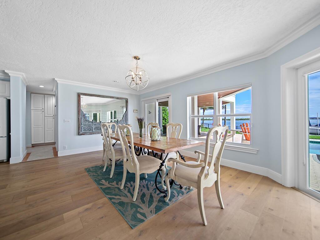 HIGH POINT - Residential