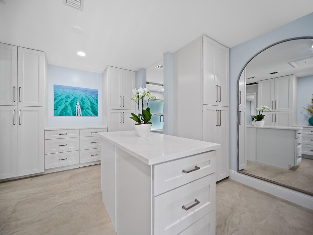 HIGH POINT - Residential