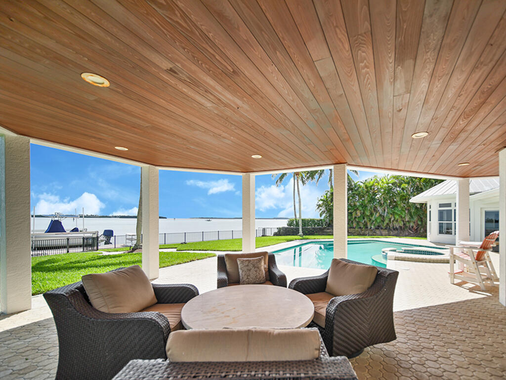 HIGH POINT - Residential