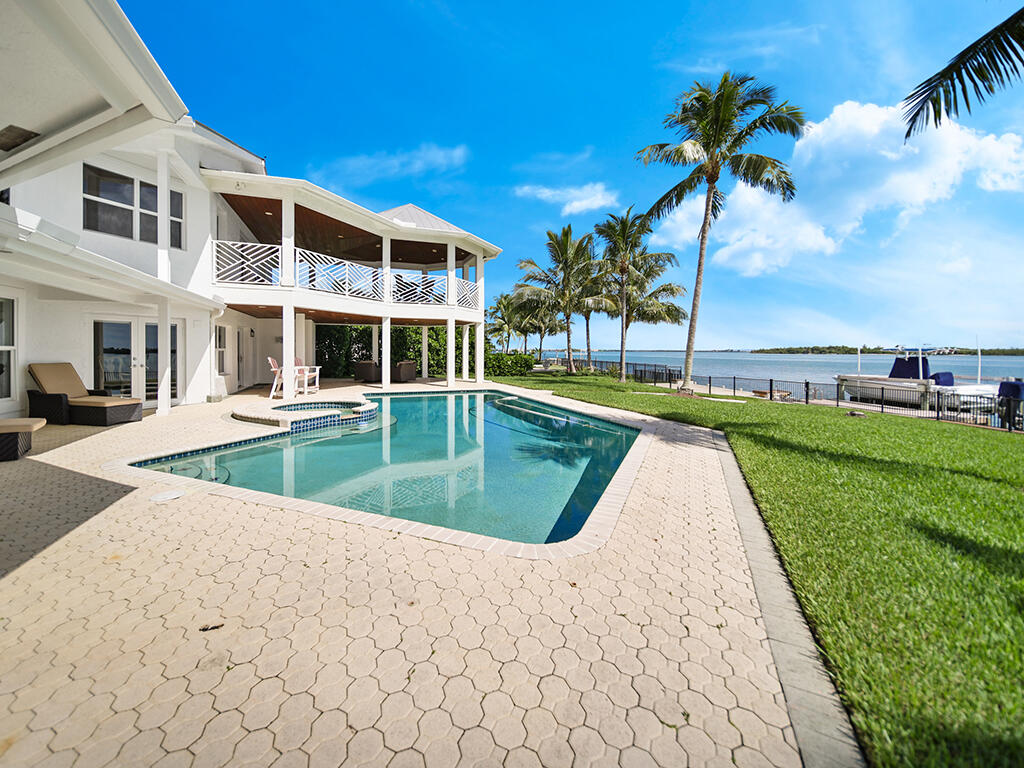 HIGH POINT - Residential