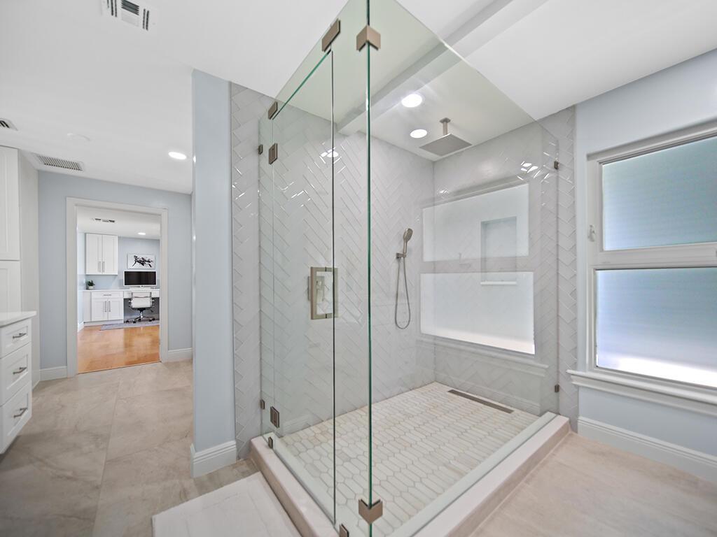 HIGH POINT - Residential