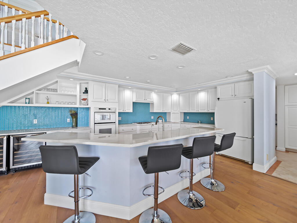 HIGH POINT - Residential