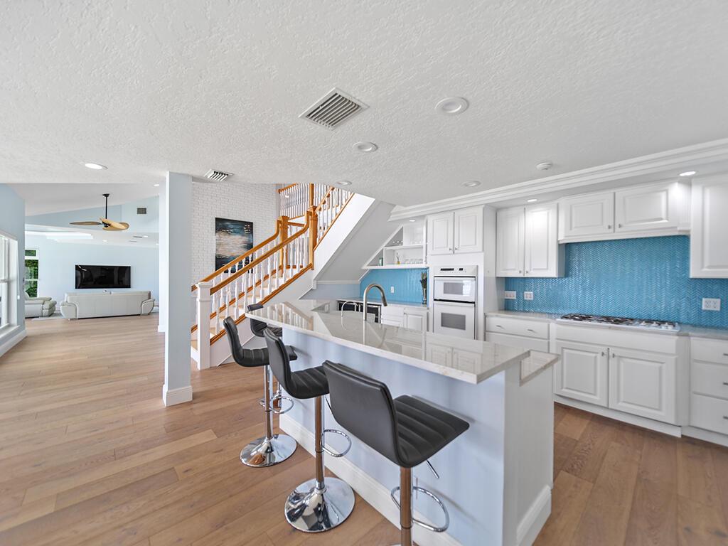 HIGH POINT - Residential