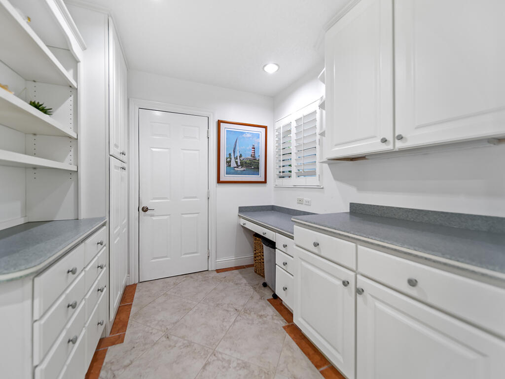 HIGH POINT - Residential