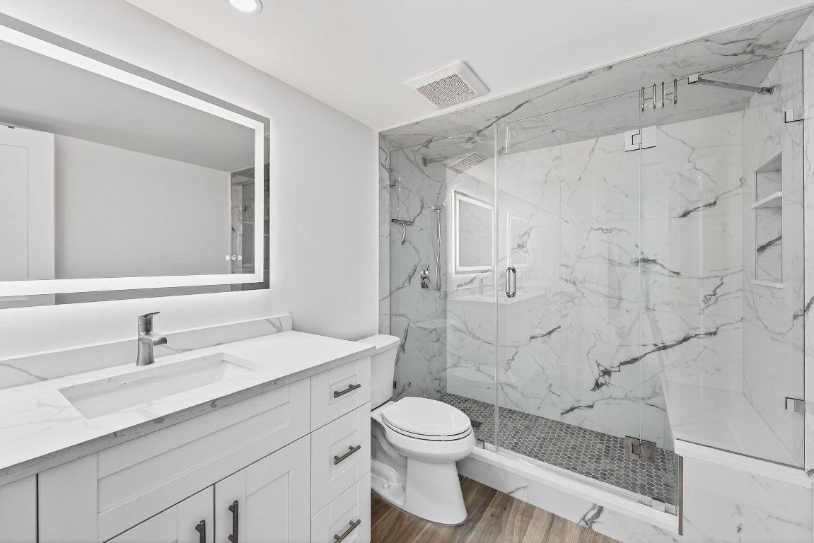 JAMES PLACE CONDO - Residential