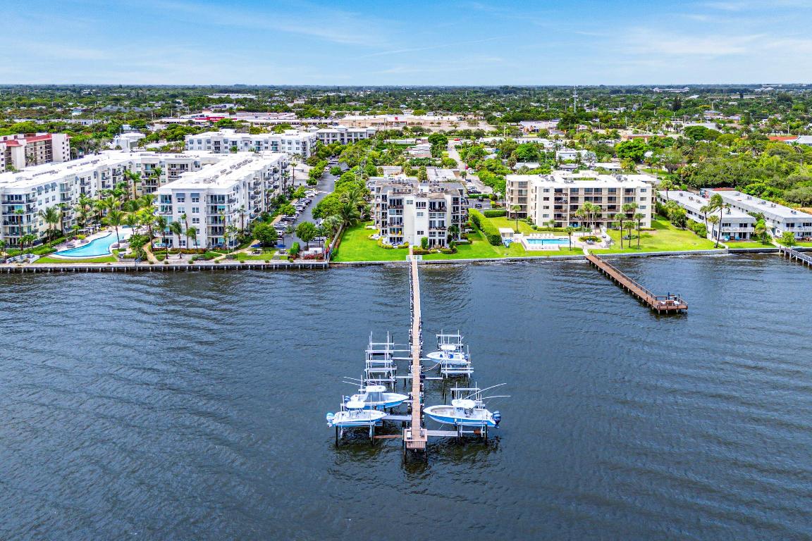 JAMES PLACE CONDO - Residential