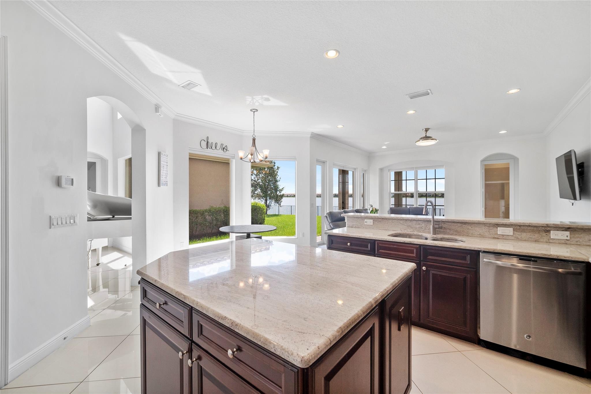MiraLago - Residential