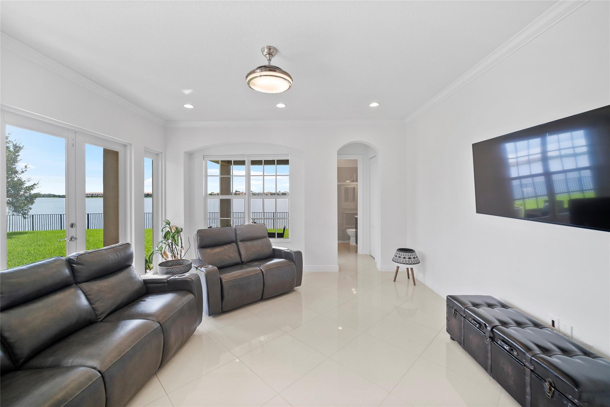 MiraLago - Residential