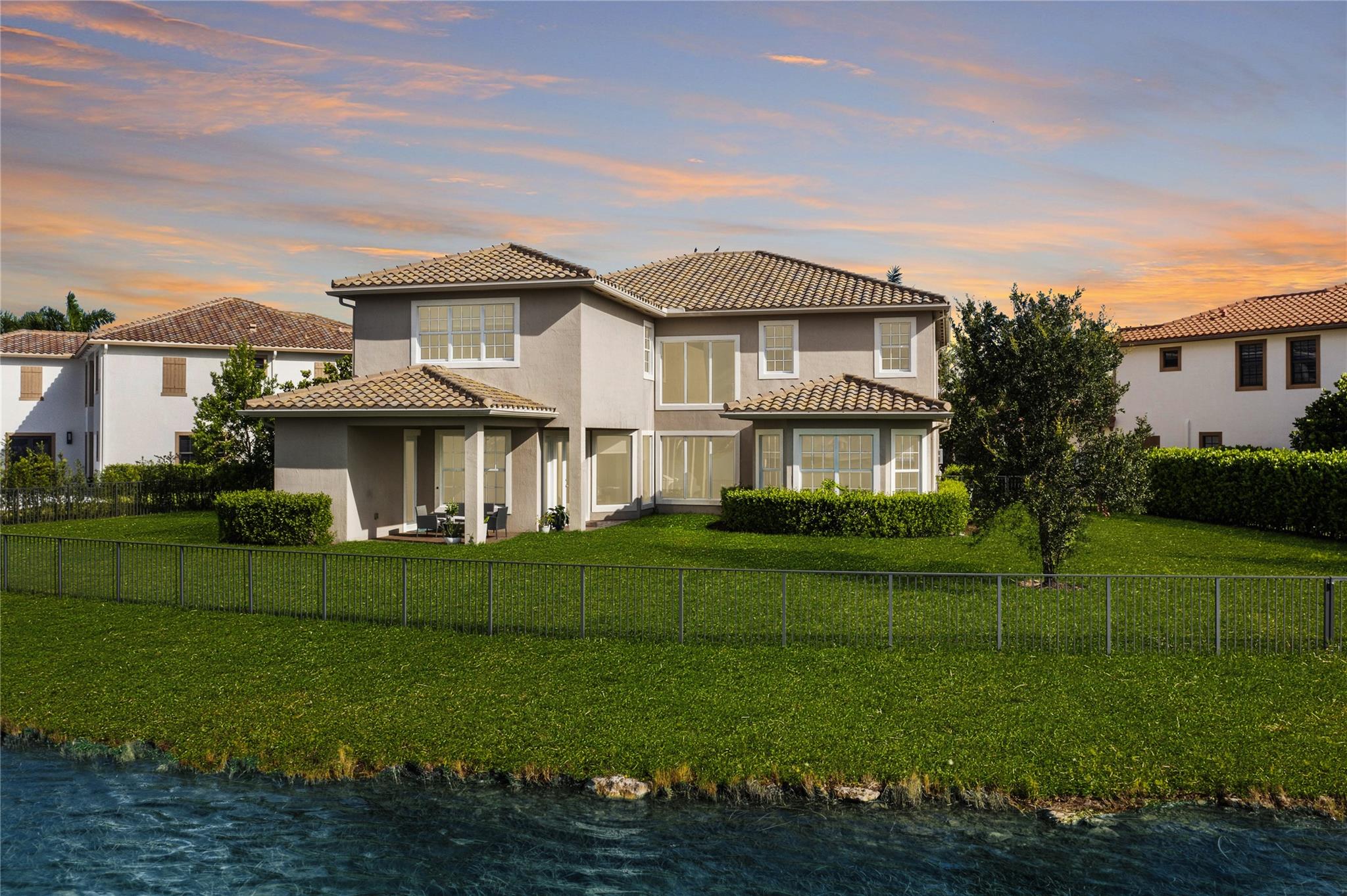 MiraLago - Residential