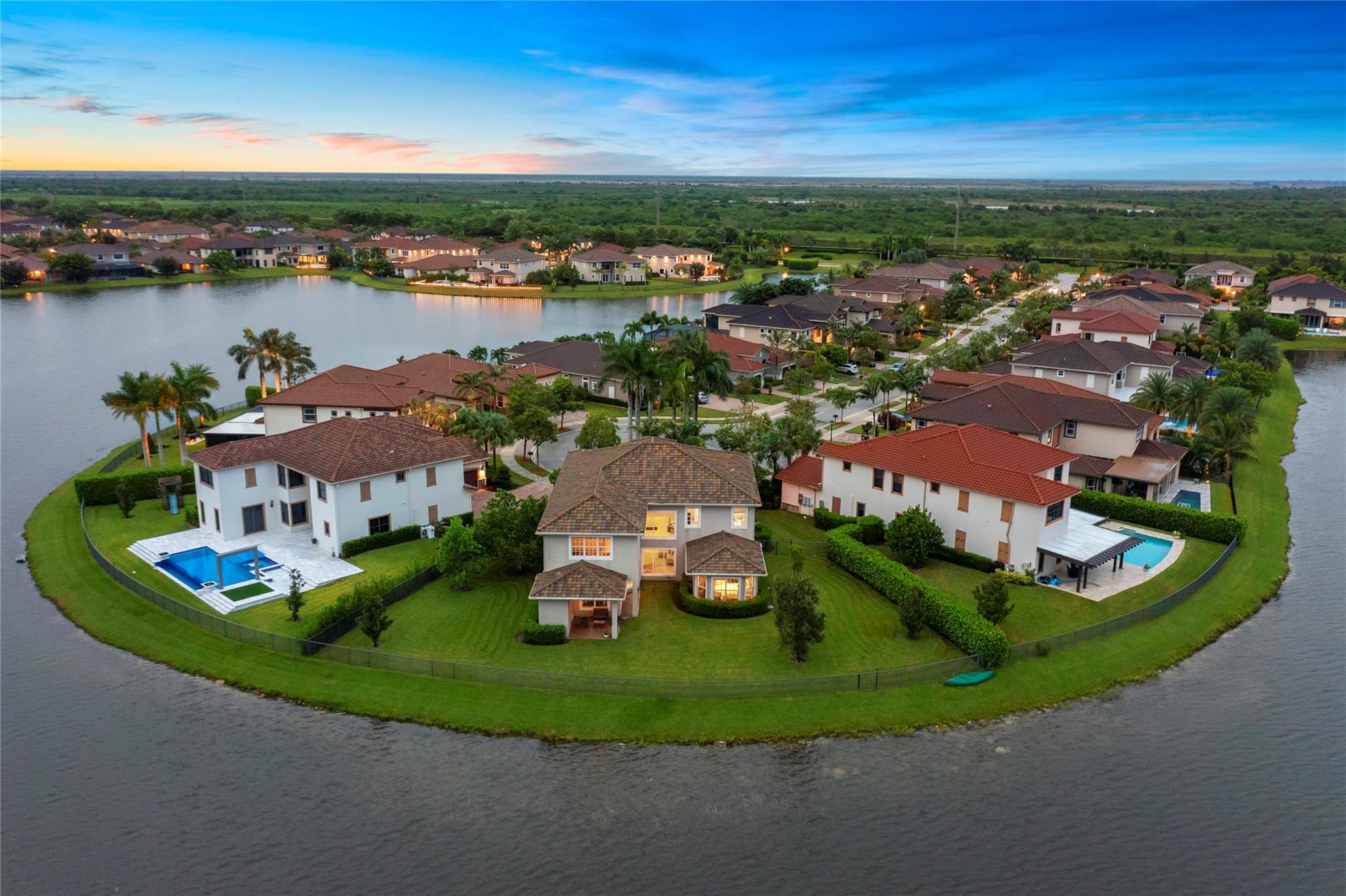 MiraLago - Residential