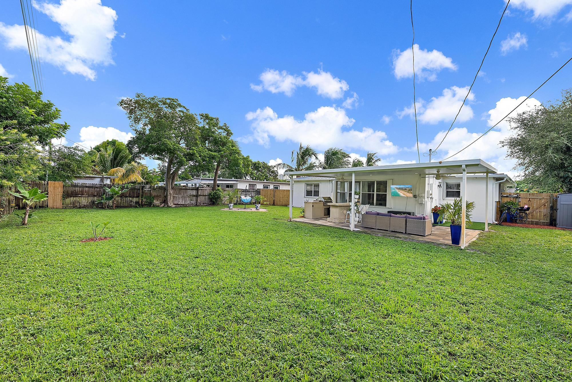 LAKE PARK - Residential