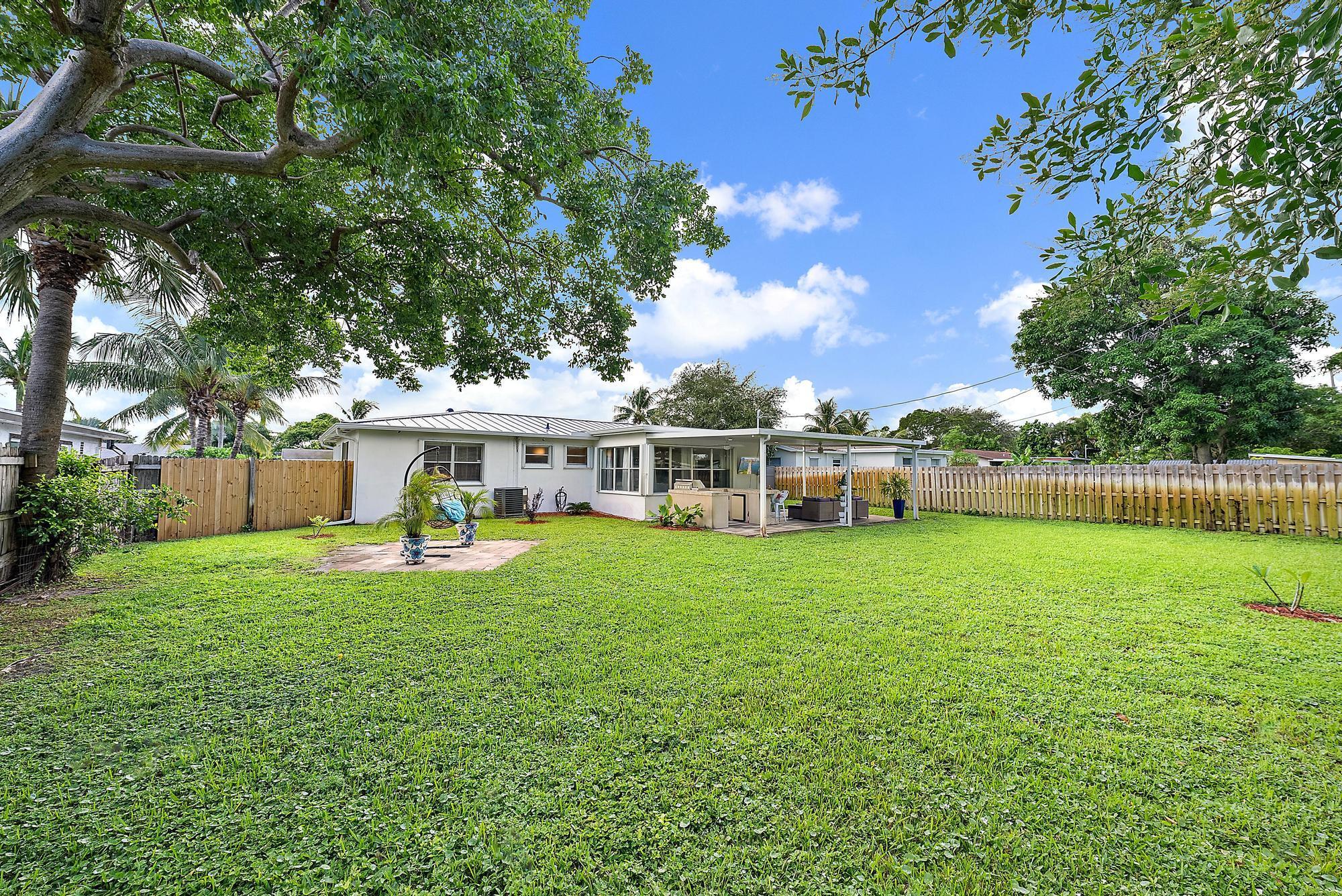 LAKE PARK - Residential