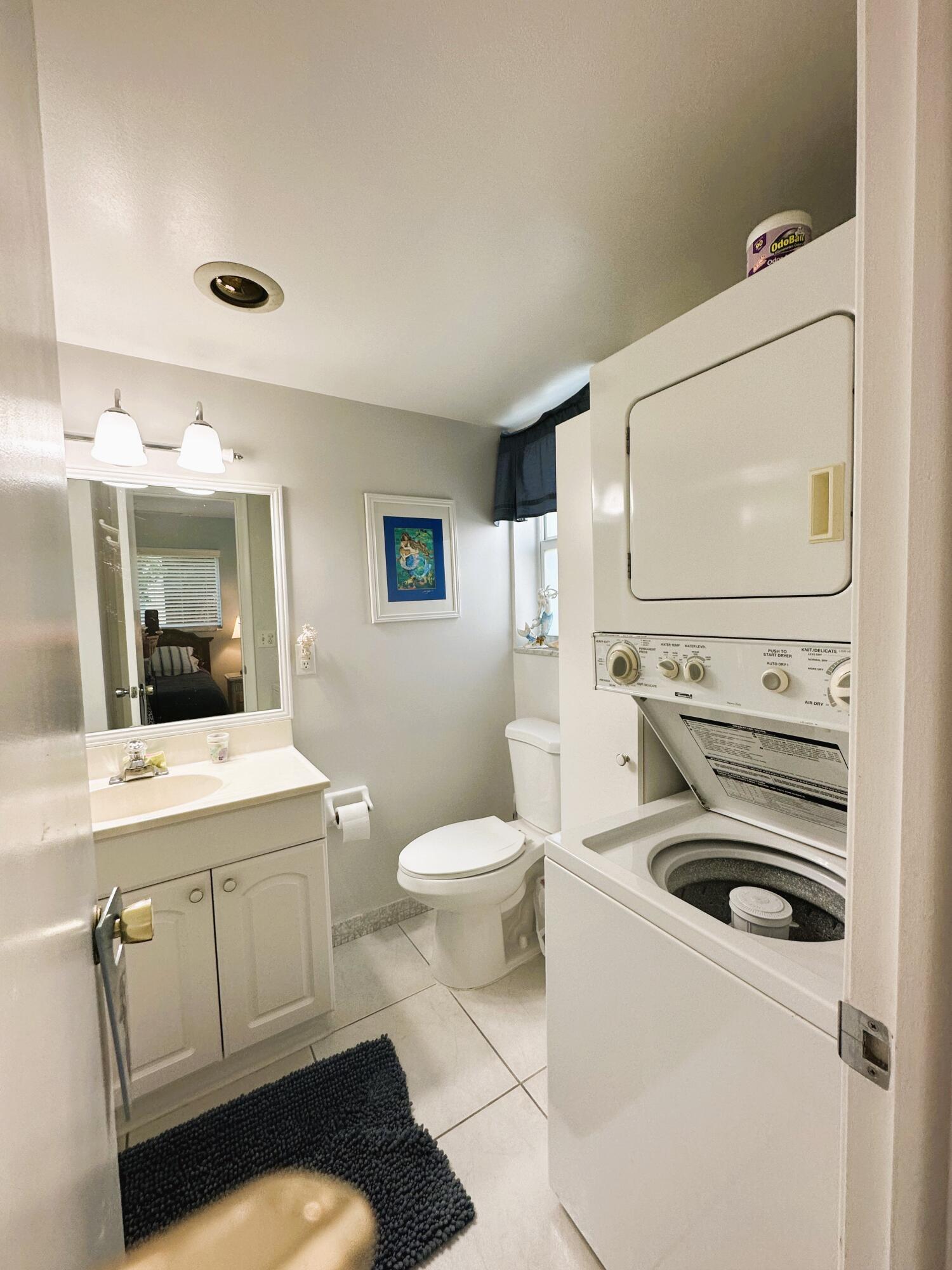 COLONIAL CLUB CONDO SEC 1 - Residential Lease