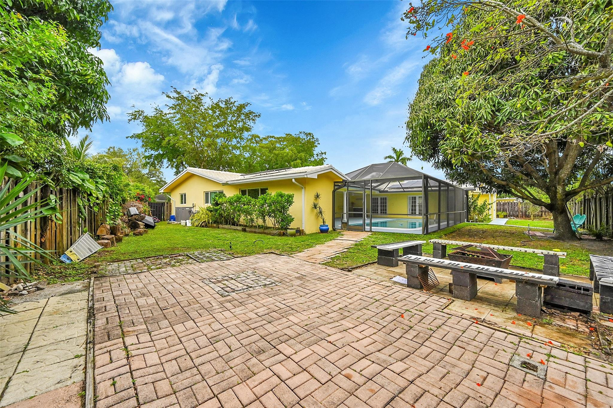 LAKEVIEW ESTATES SEC 1 REPLAT - Residential