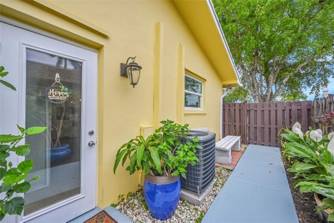 Tiny photo for 1480 SW 66th Terrace, Plantation, FL 33317 (MLS # B26033071)