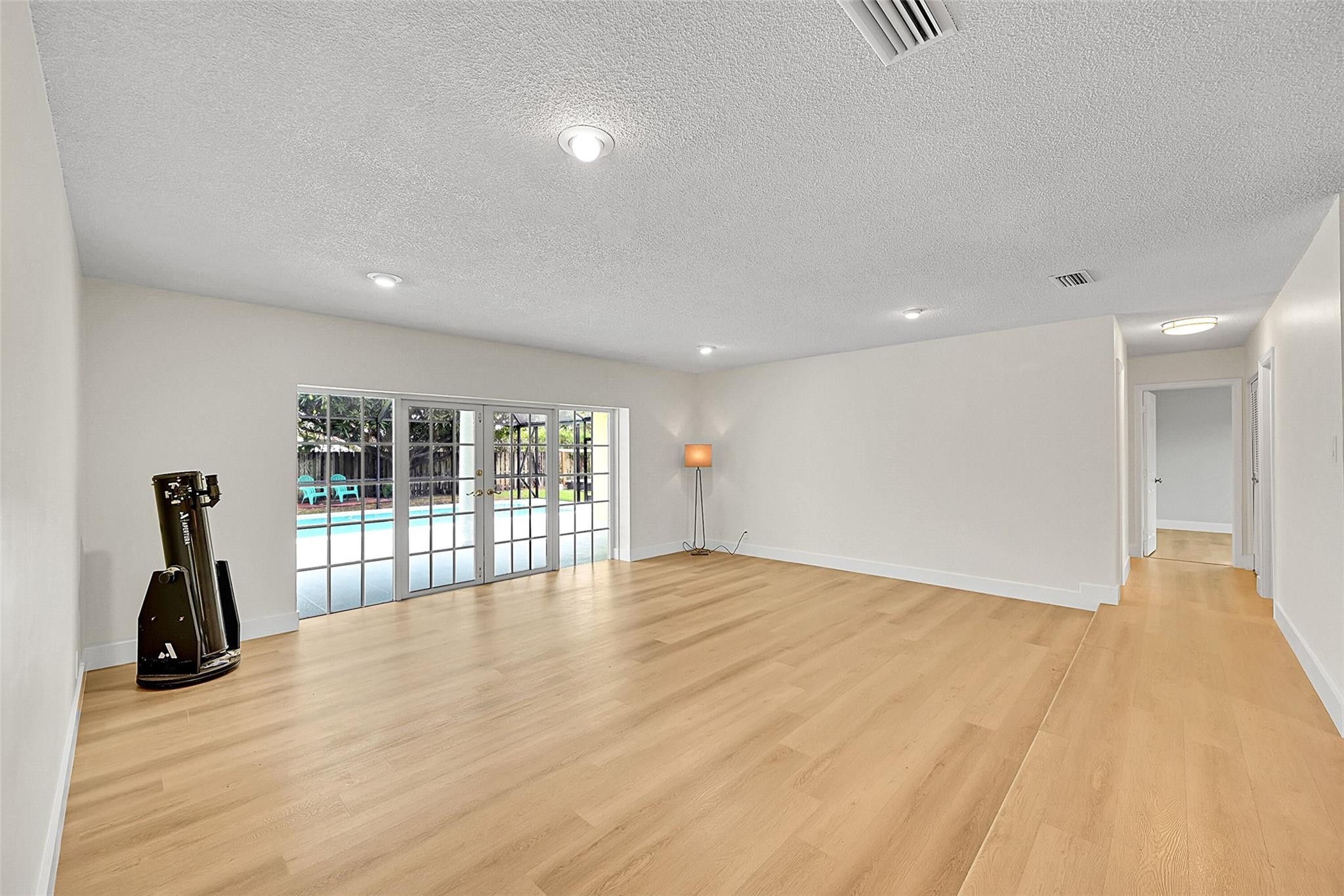 LAKEVIEW ESTATES SEC 1 REPLAT - Residential