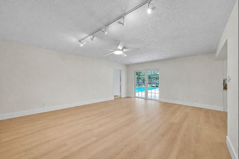 LAKEVIEW ESTATES SEC 1 REPLAT - Residential