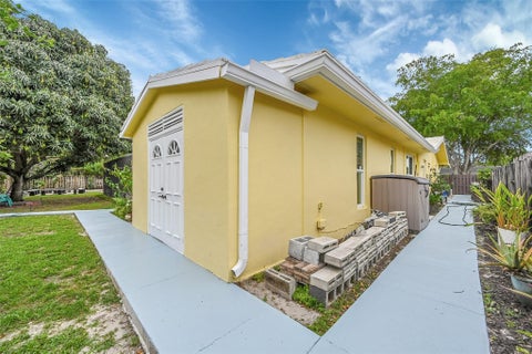 Tiny photo for 1480 SW 66th Terrace, Plantation, FL 33317 (MLS # B26033071)