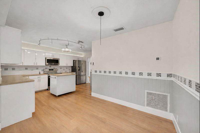 LAKEVIEW ESTATES SEC 1 REPLAT - Residential