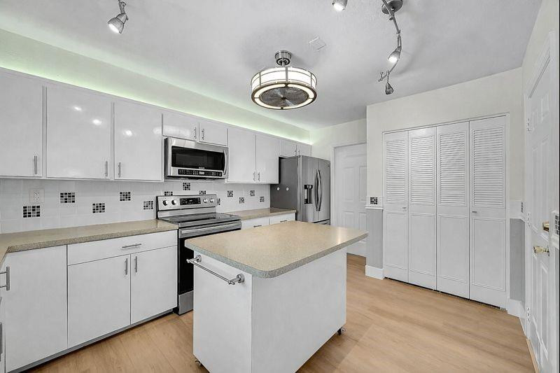 LAKEVIEW ESTATES SEC 1 REPLAT - Residential